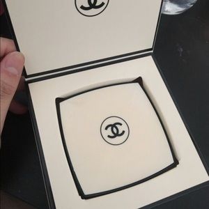 Chanel limited edition Cushion CC Cream