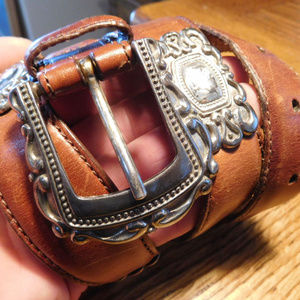 FOSSIL Silver Metal Concho Brown Leather Belt