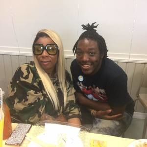 Meet your Posher, Darius