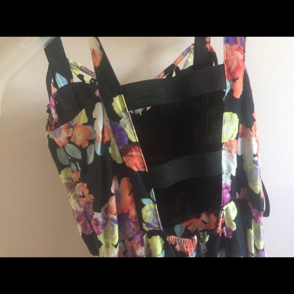 Sundress - Picture 1 of 3