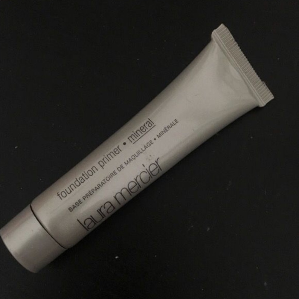 Laura Mercier foundation primer • mineral