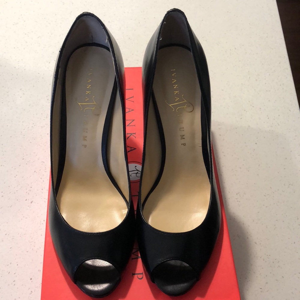 Shoes - Picture 6 of 6