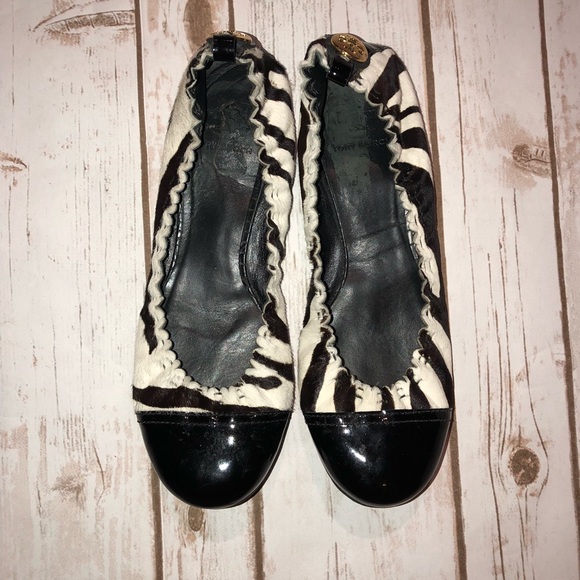 Tory Burch Brown and White Pony hair flats - Picture 2 of 5