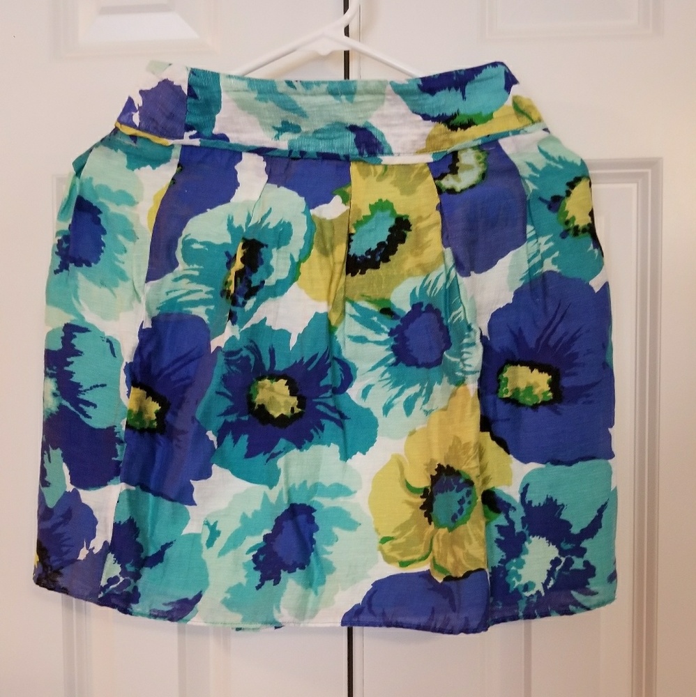 Skirt - Picture 2 of 2