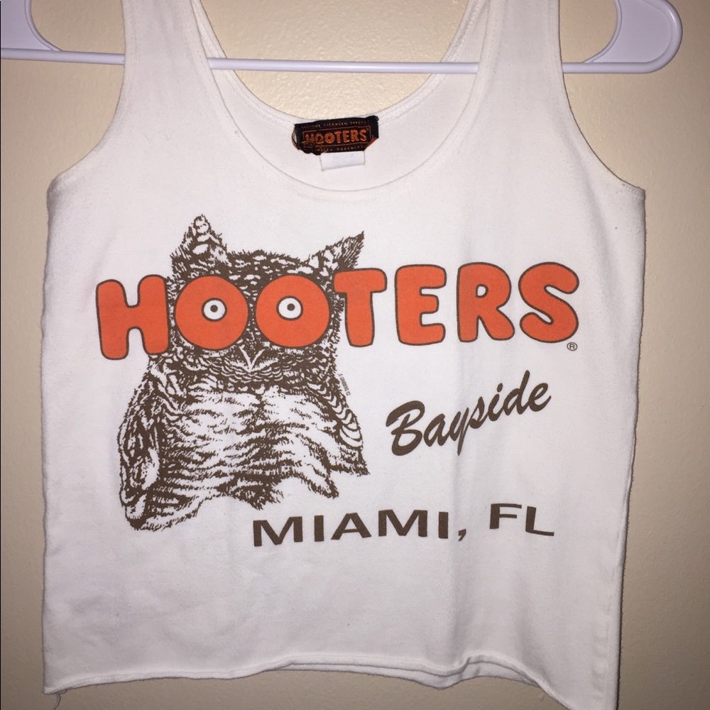 Hooters tank top Miami Beach