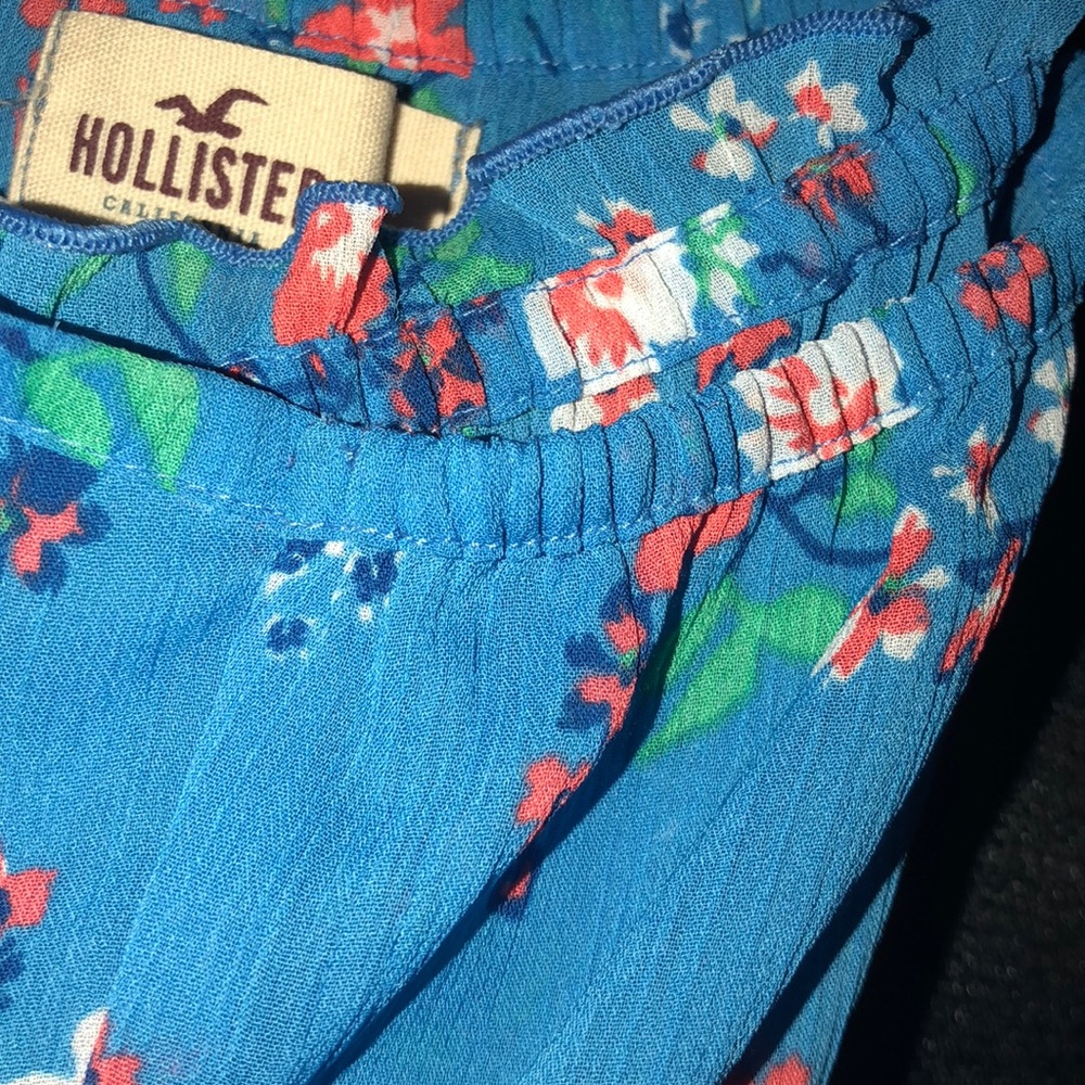 HOLLISTER TOP - Picture 2 of 2