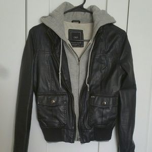 🎉Final Drop!🎉 OBEY Leather Jacket