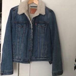 Women’s Levi’s Denim Jacket w/ Faux Fur Shearling