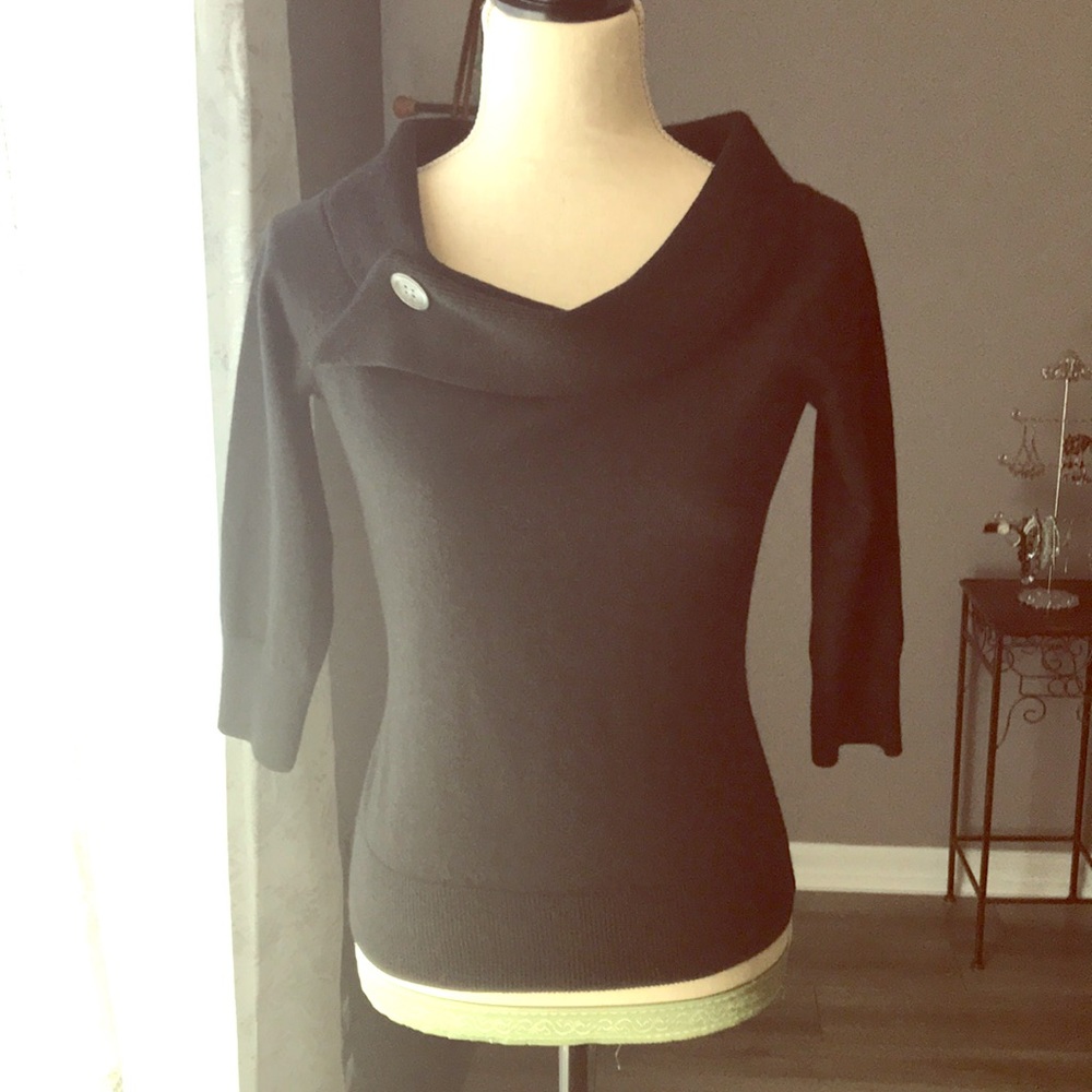 Banana Republic Black 3/4 sweater top, size small