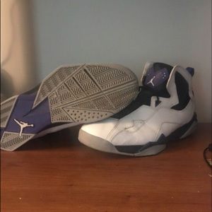 Air Jordan true flights 80$ willing to trade