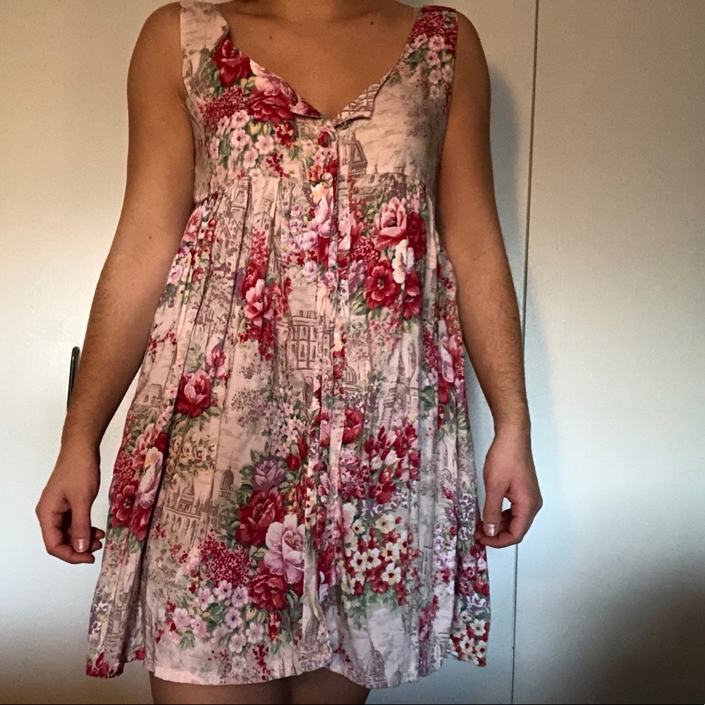 Medium floral sleeveless dress vintage