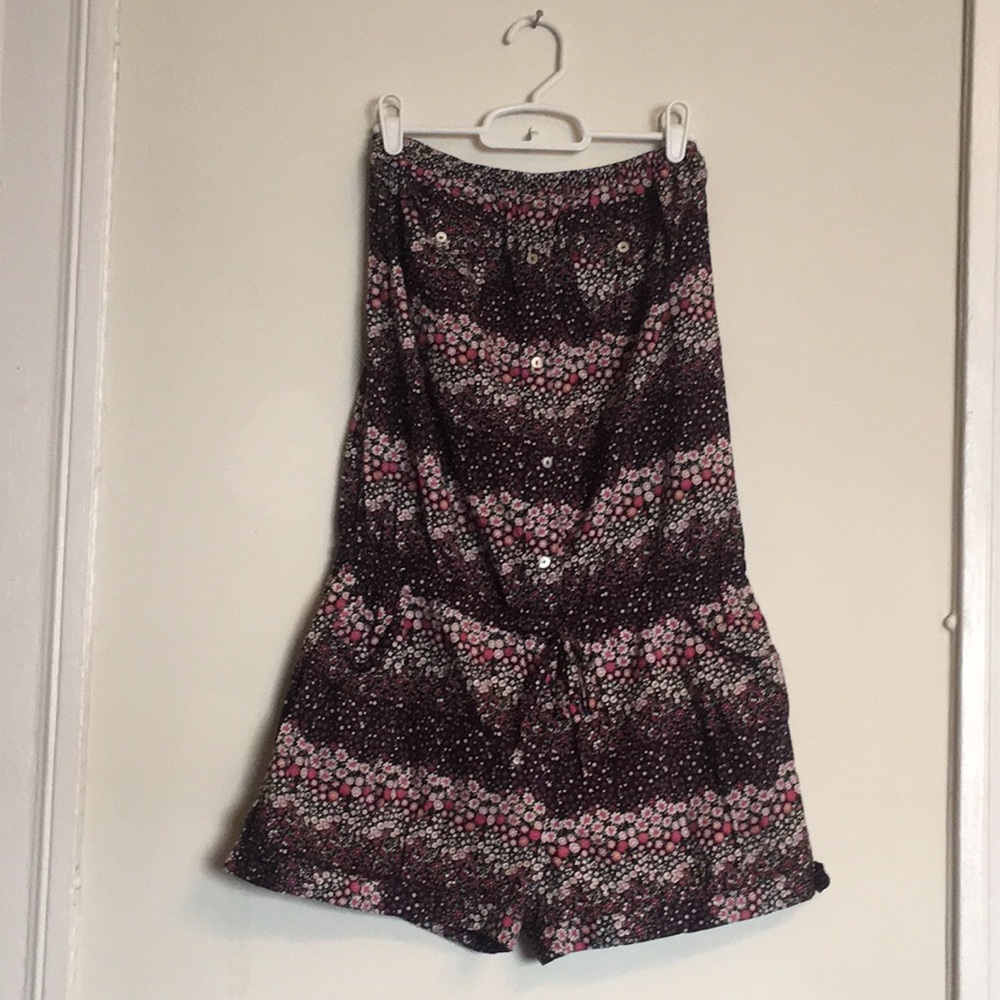 Strapless Floral Romper With Pockets