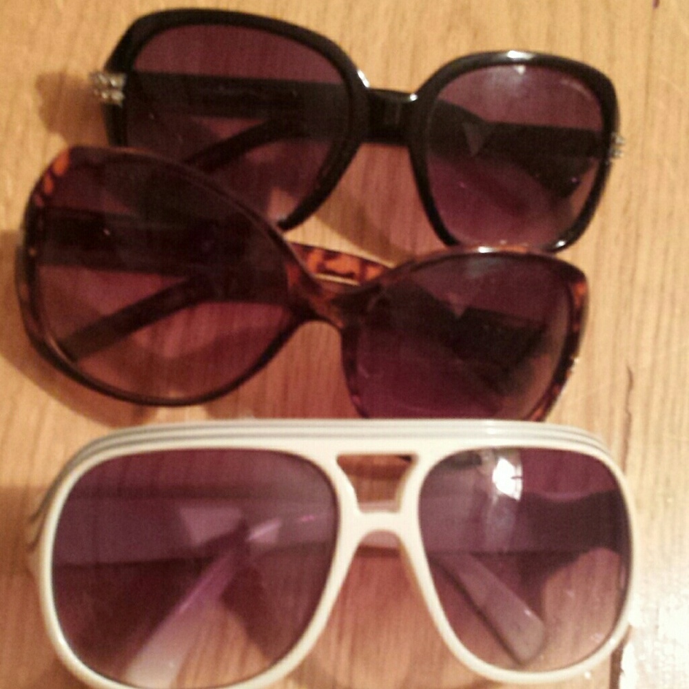 Set of sunglasses