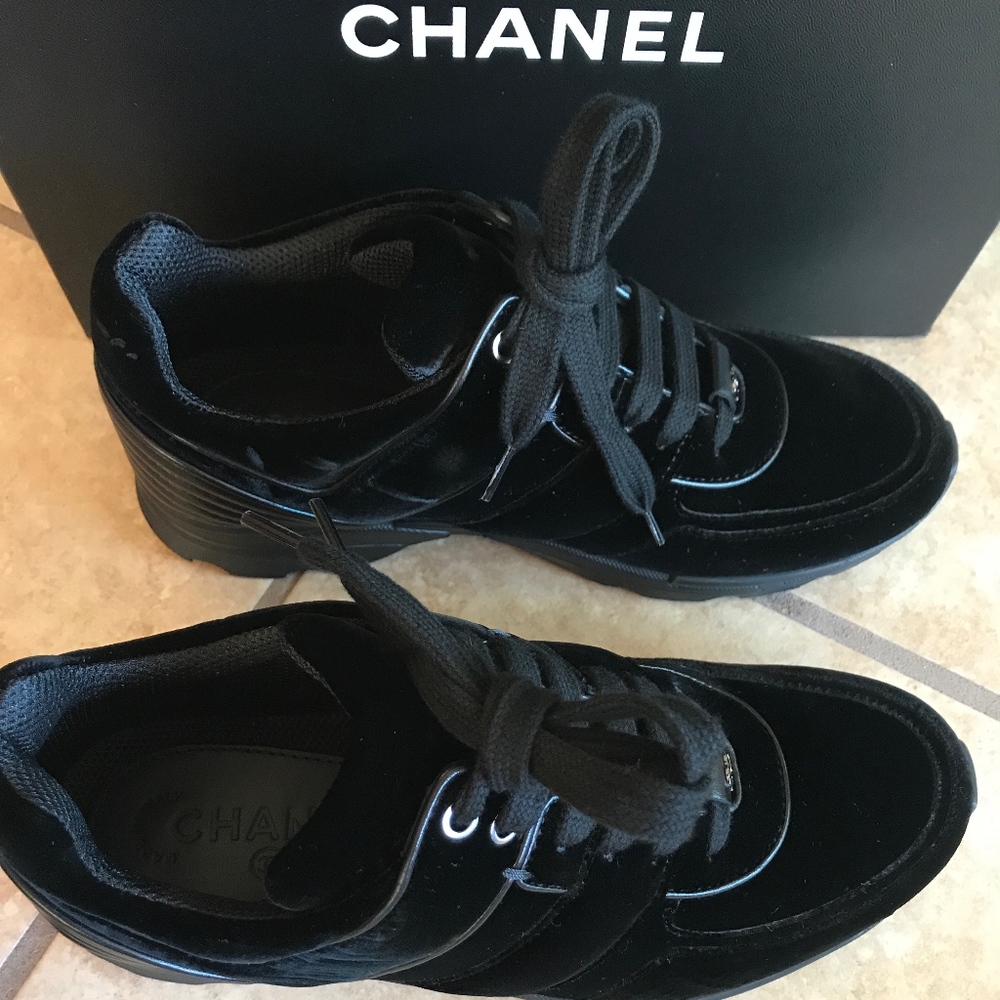 Black Velvet CHANEL tennis shoes