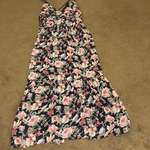 Gorgeous floral maxi dress