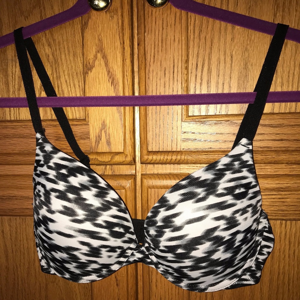 Black & White 34C Pink Bra - Good Condition