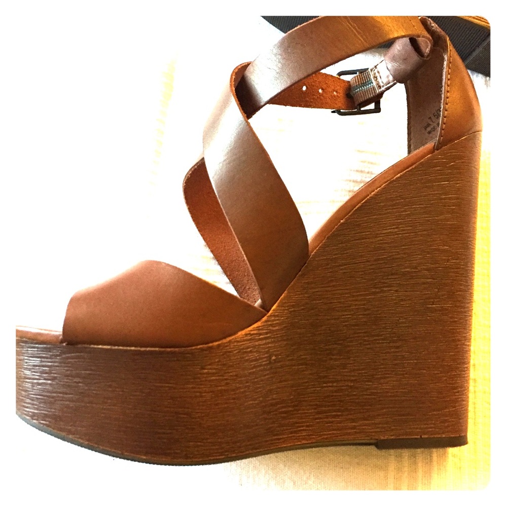 Chinese Laundry Leather Sandal Wedges