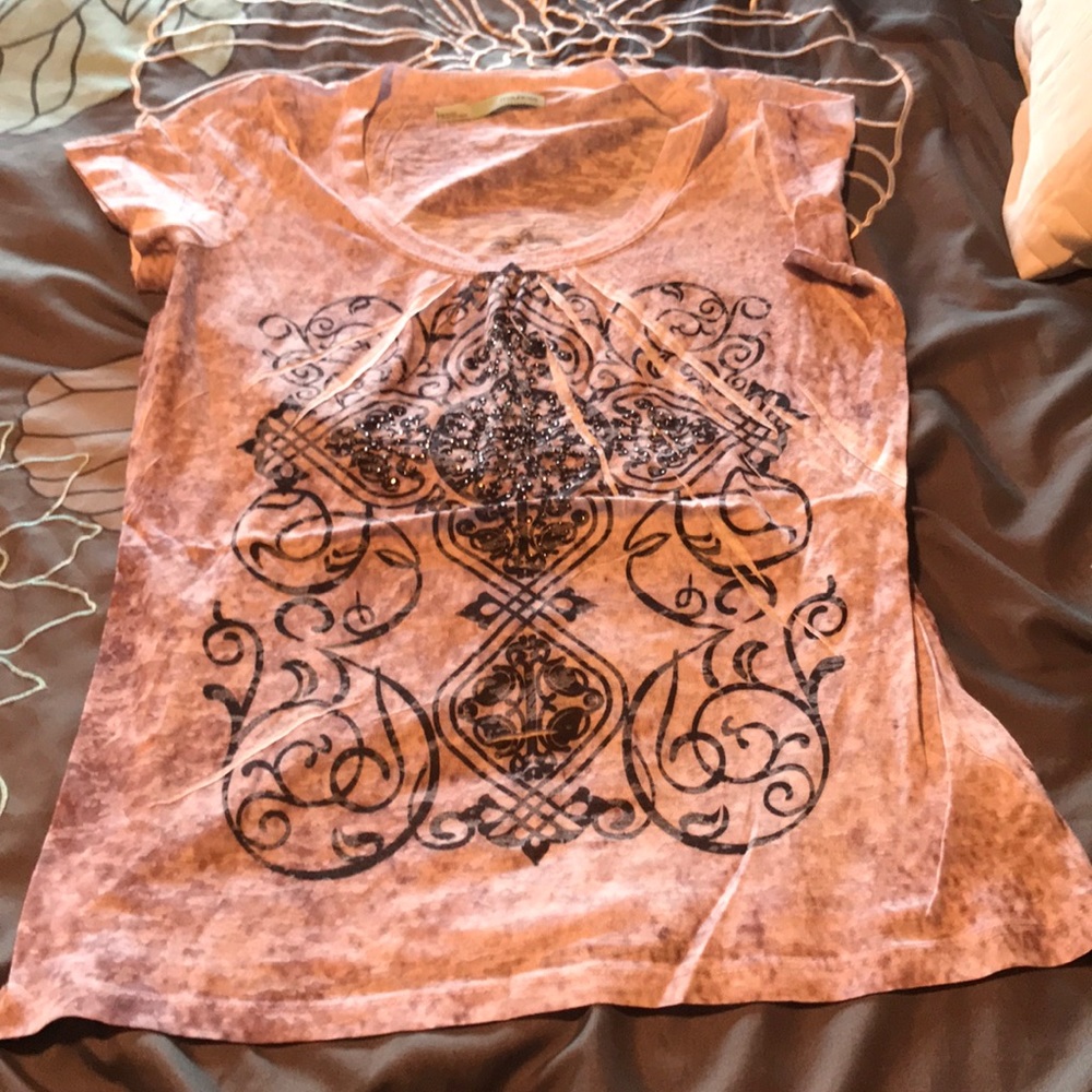 Graphic tee