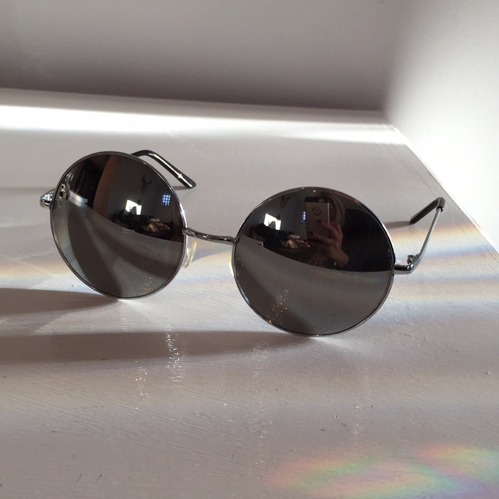 Oversized Lennon Mirror Sunglasses Silver