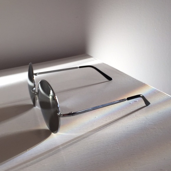 Oversized Lennon Mirror Sunglasses Silver - Picture 3 of 6