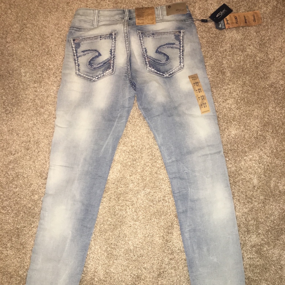 NWT Silver Suki skinny 30-31 jeans