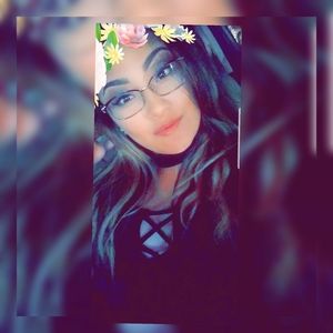 Meet your Posher, Andrea