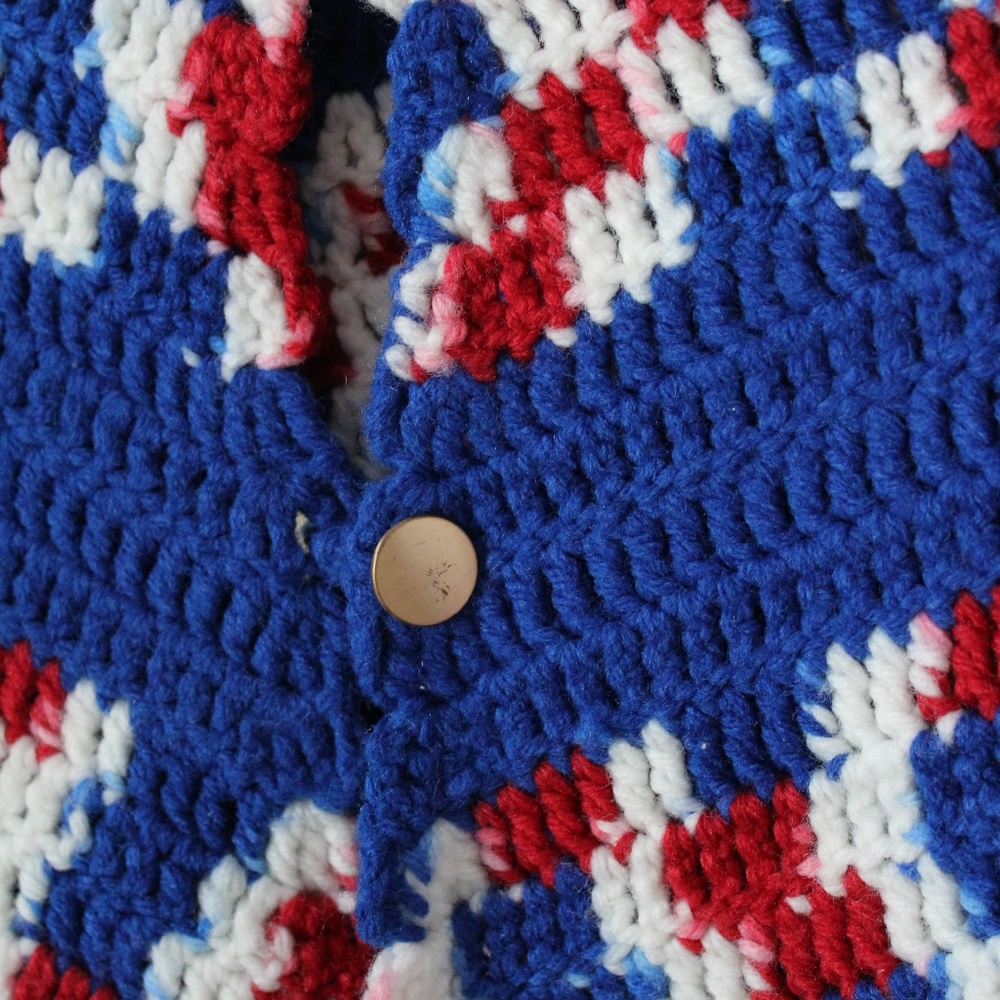 Sold at Market   60s Handmade Crochet  Cape Poncho - Picture 4 of 5