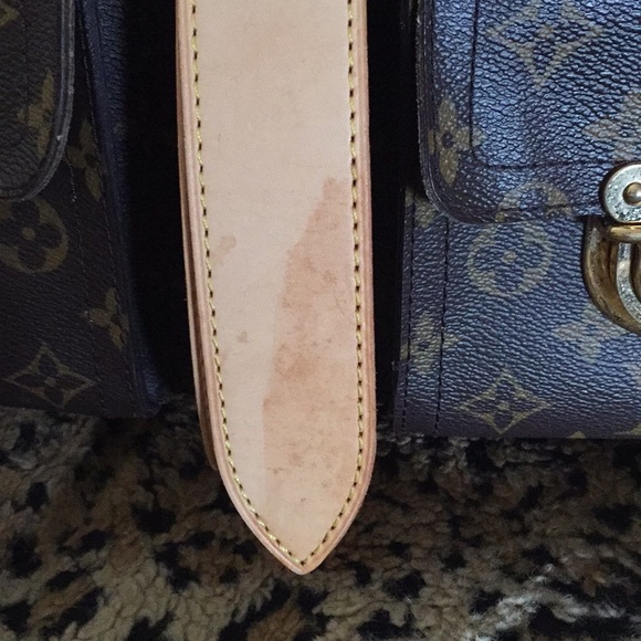 Authentic Louis Vitton Manhattan GM Handbag - Picture 6 of 8