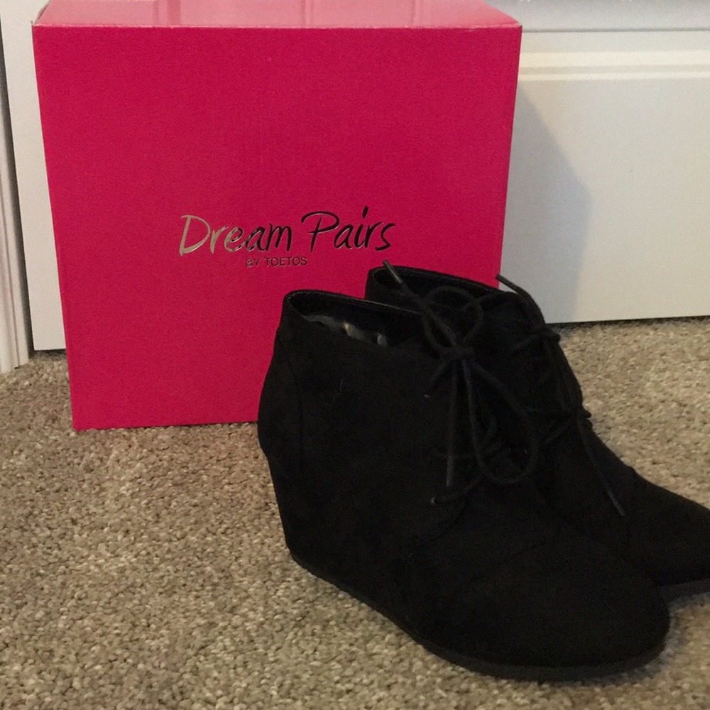 BNIB suede wedge ankle boots/desert boot style