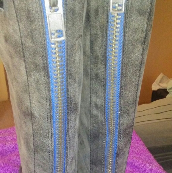 SOLD - Picture 5 of 5