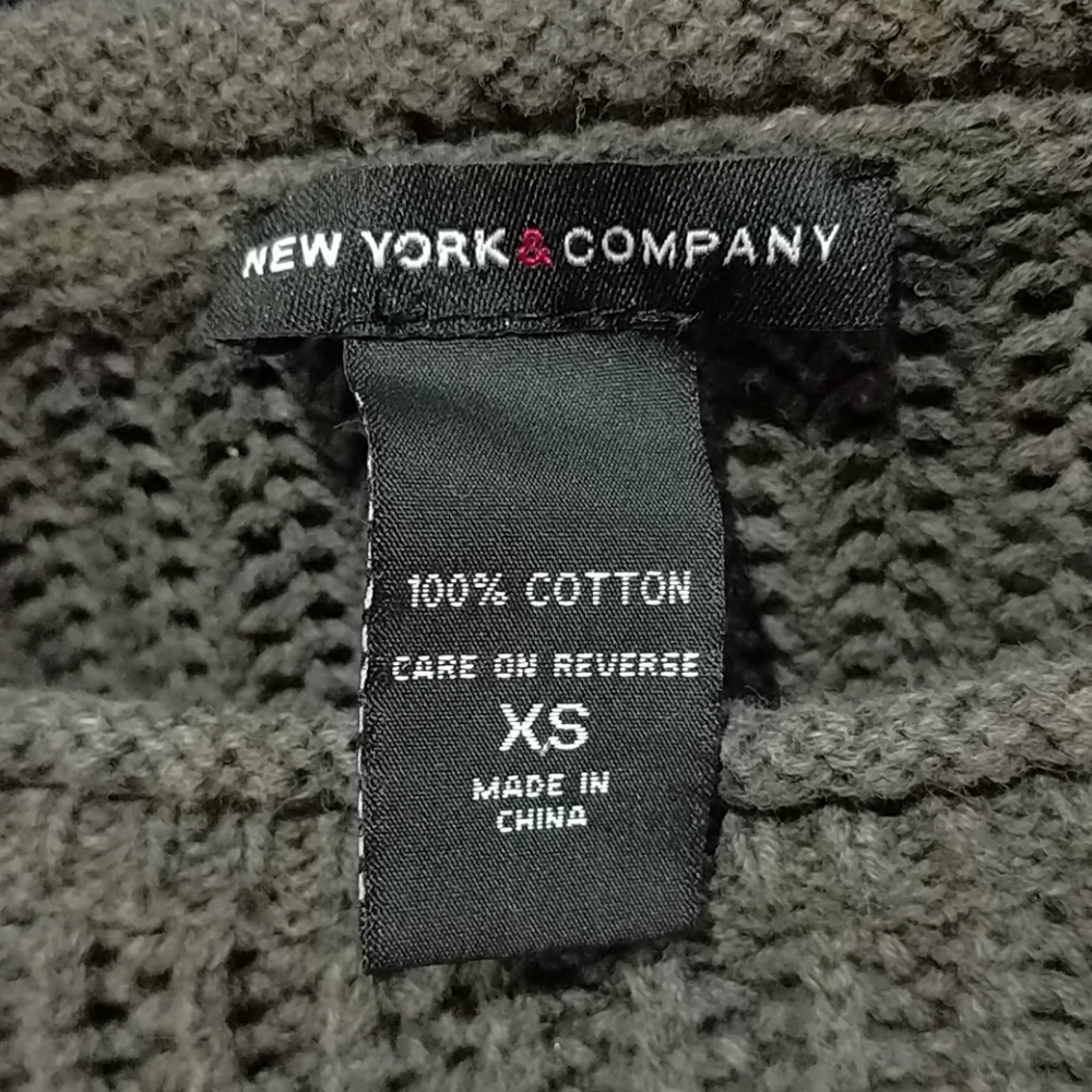 New York & Company XS - Picture 3 of 3