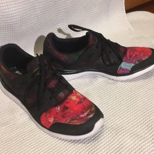 Adidas Cloudfoam Black Mesh Patterned Sneakers