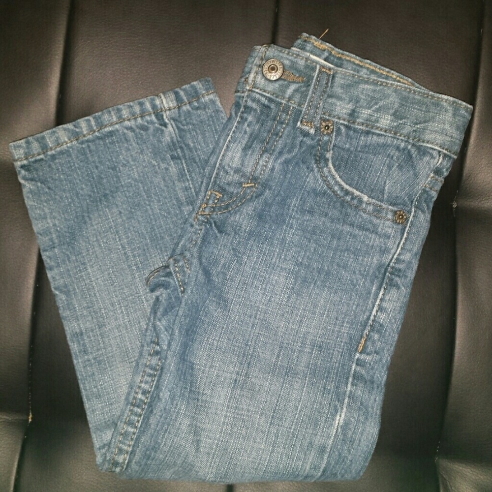 Levis Relaxed straight