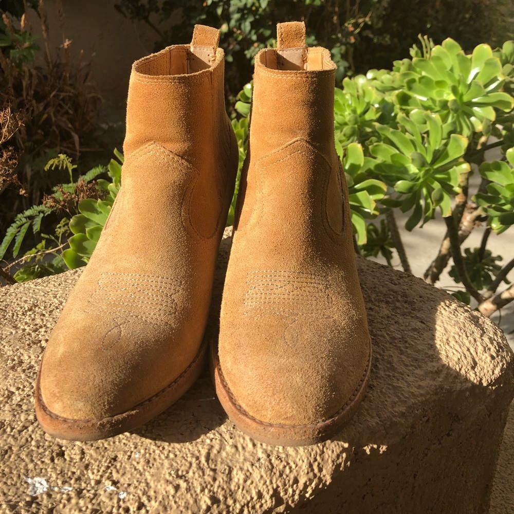 Dolce Vita Suede Boots in Camel