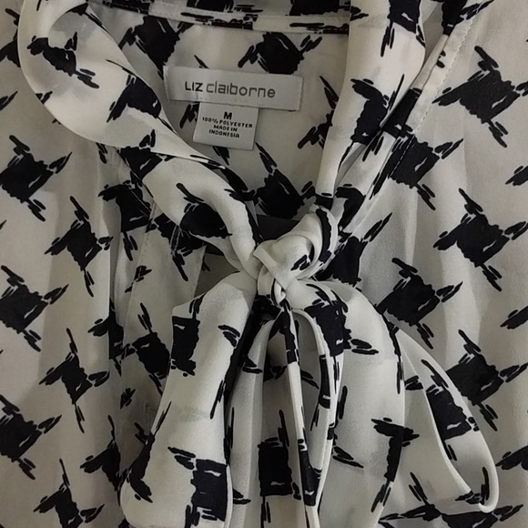 M Liz Chaiborne. - Picture 3 of 4