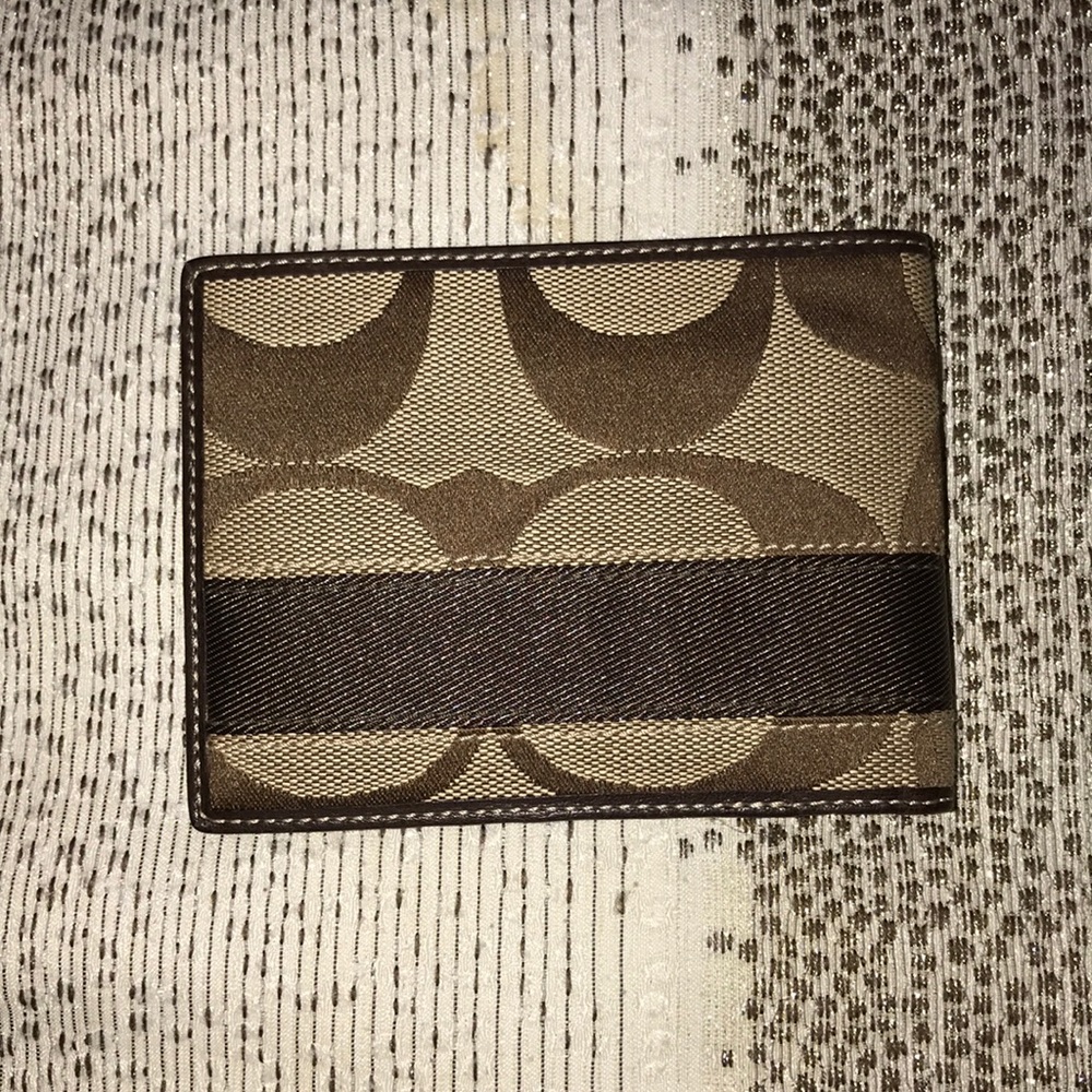 COACH Men’s Wallet Brand New - Picture 2 of 5