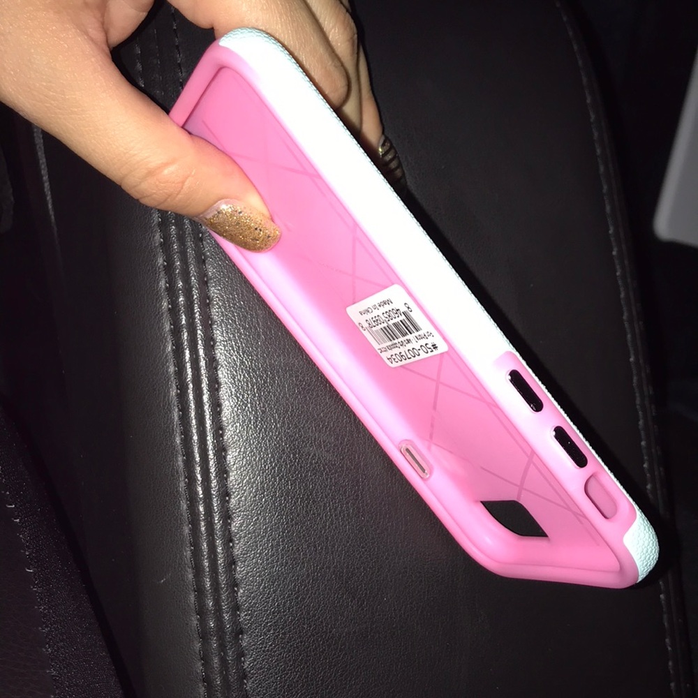 Phone case - Picture 4 of 5