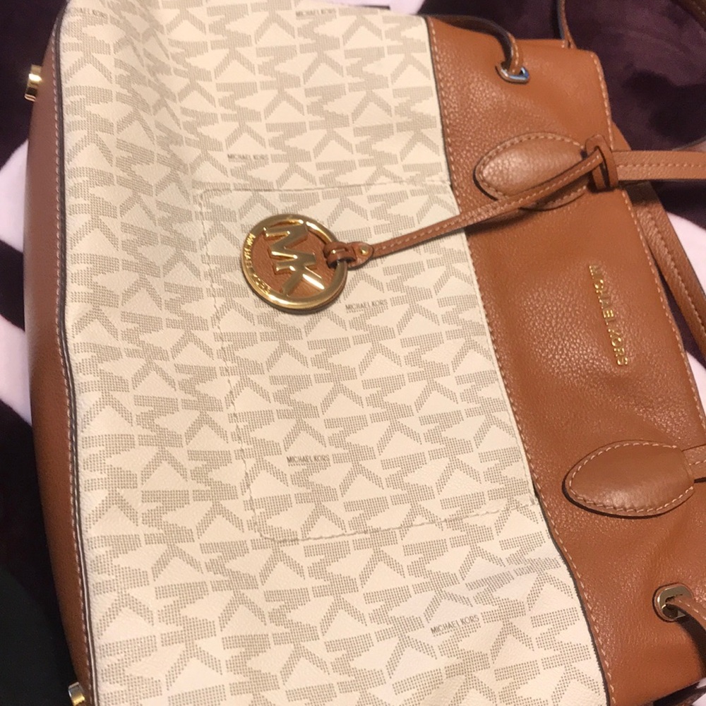 Michael kors tote