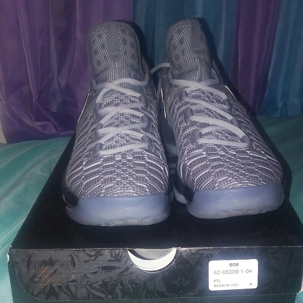 Nike Zoom KD9(sold) - Picture 2 of 4