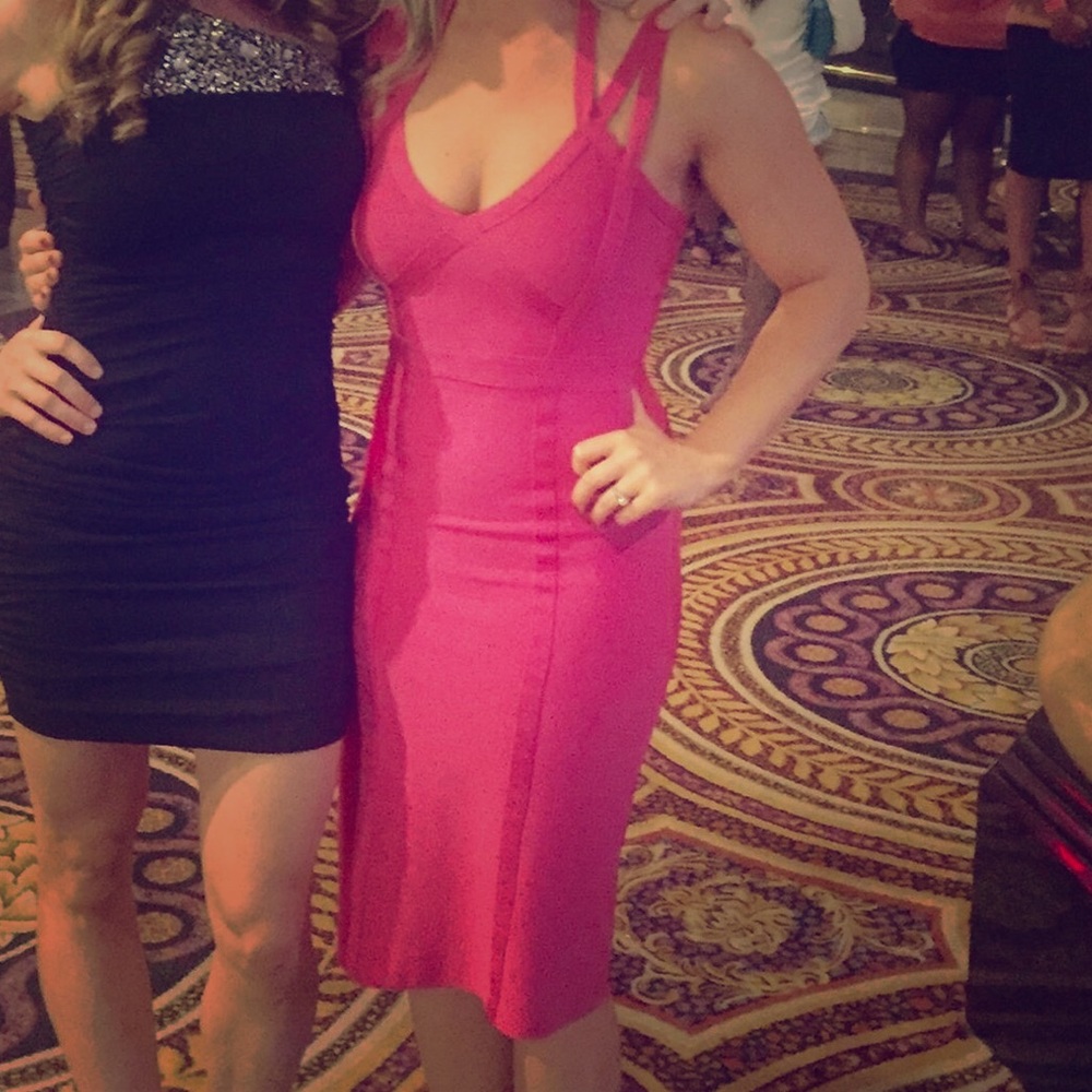 {Bebe} pink bodycon dress