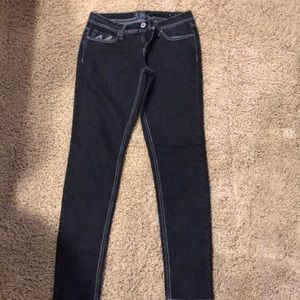 Black vanity jean