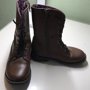 Brown girls boots
