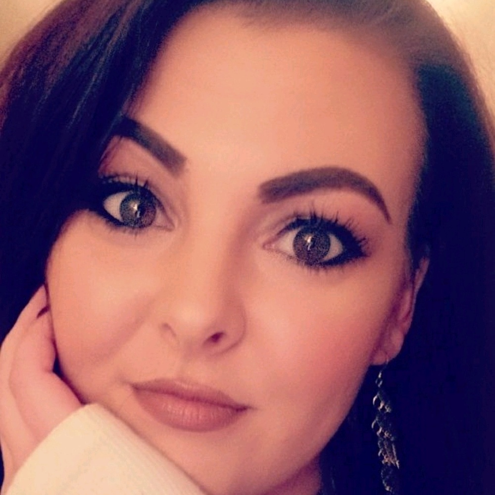 Meet your Posher, Courtney