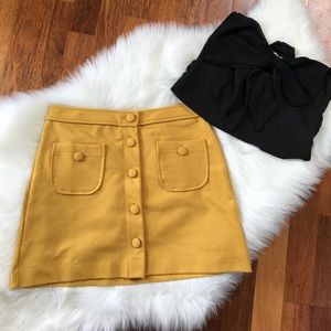 Love this mustard yellow Gap skirt with tags!