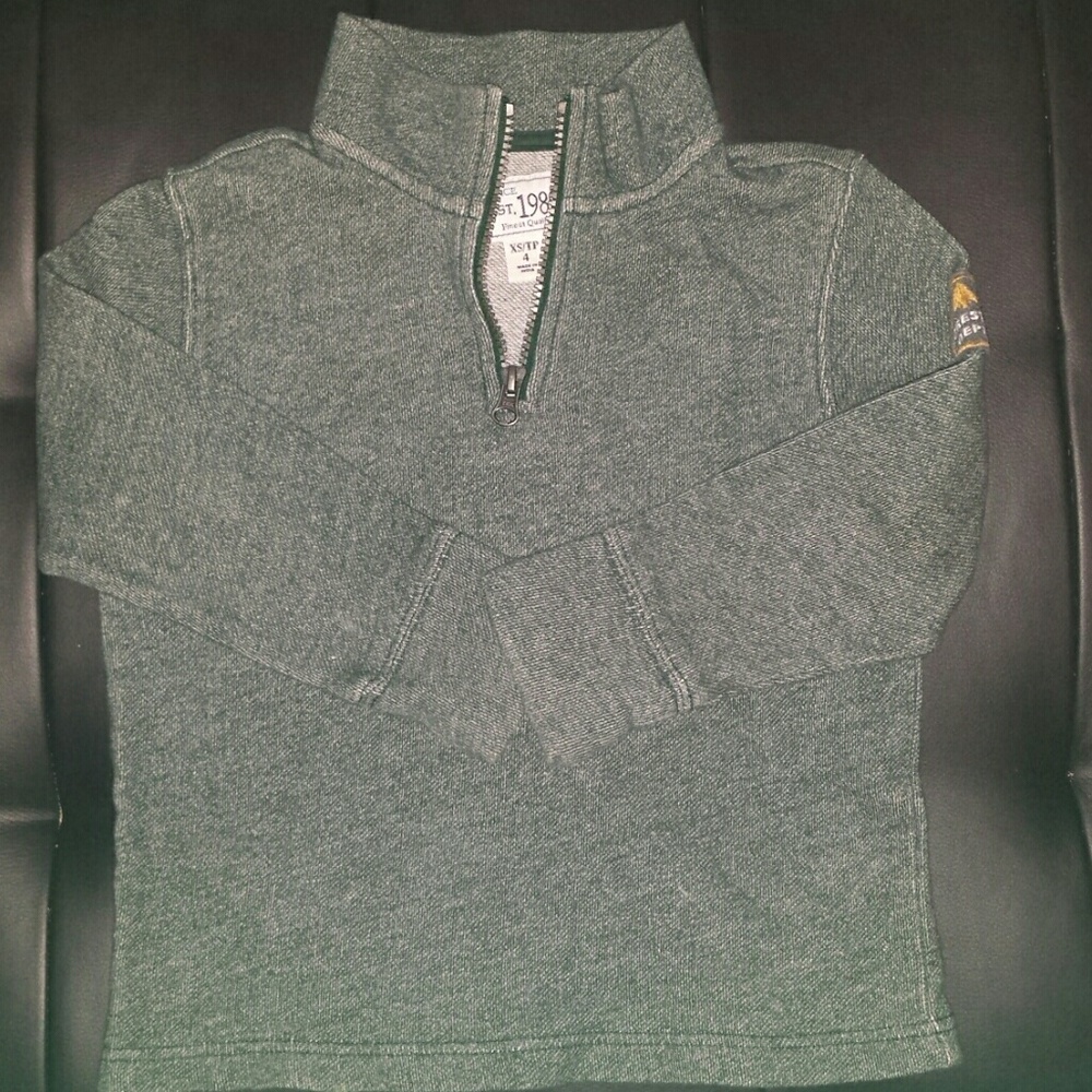 Children's Place size 4boys  sweater
