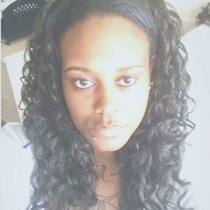 Meet your Posher, Lynnette