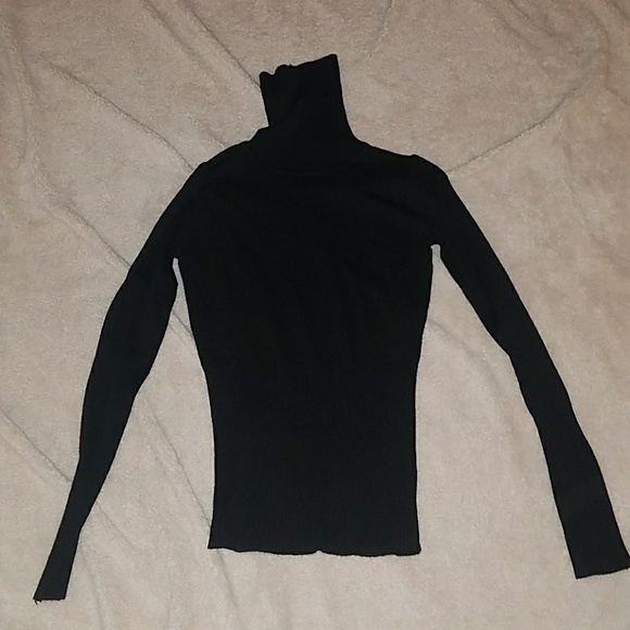 Grane Tops - Sale!!!❤❤Black turtle neck
