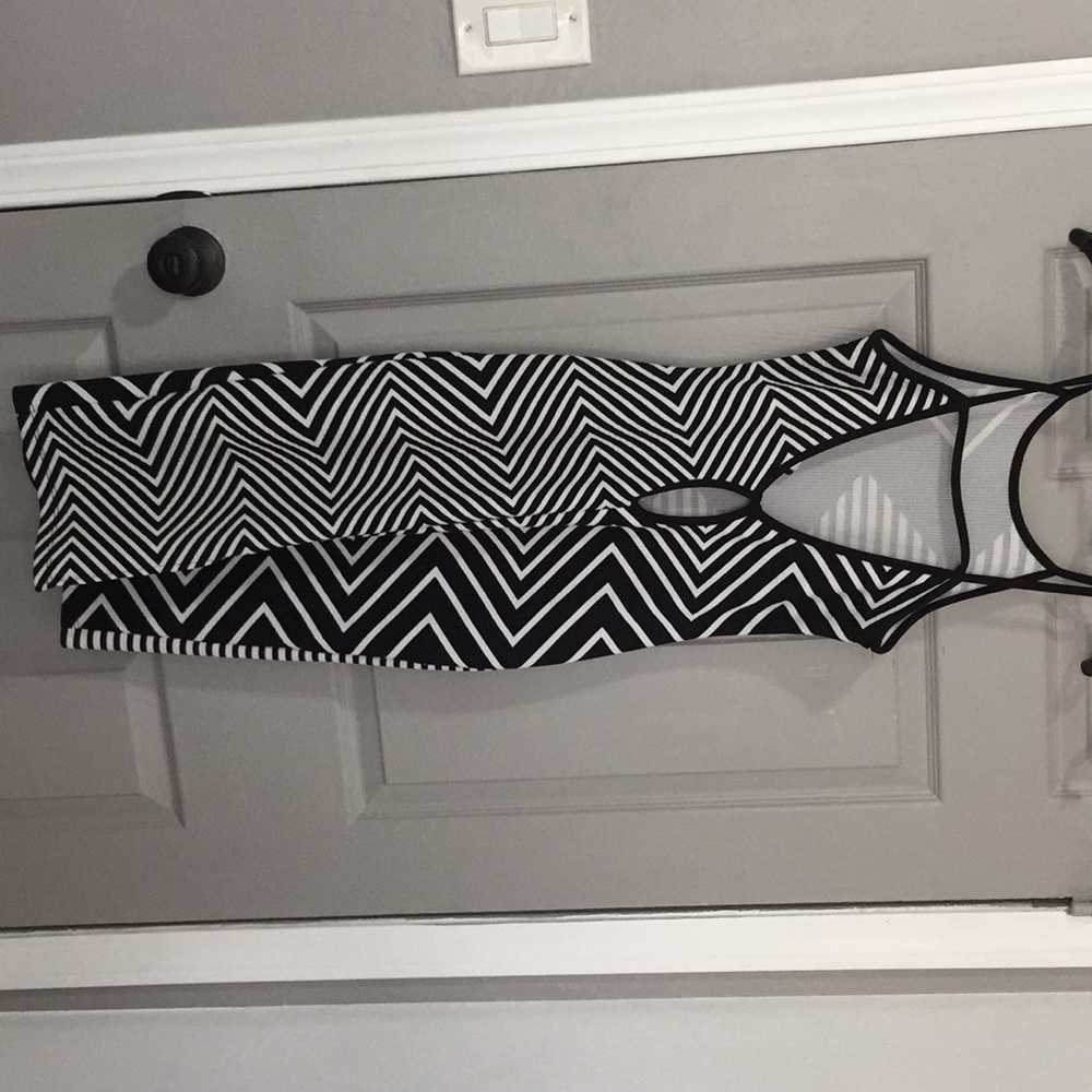 MIDI DRESS✨ - Picture 2 of 4