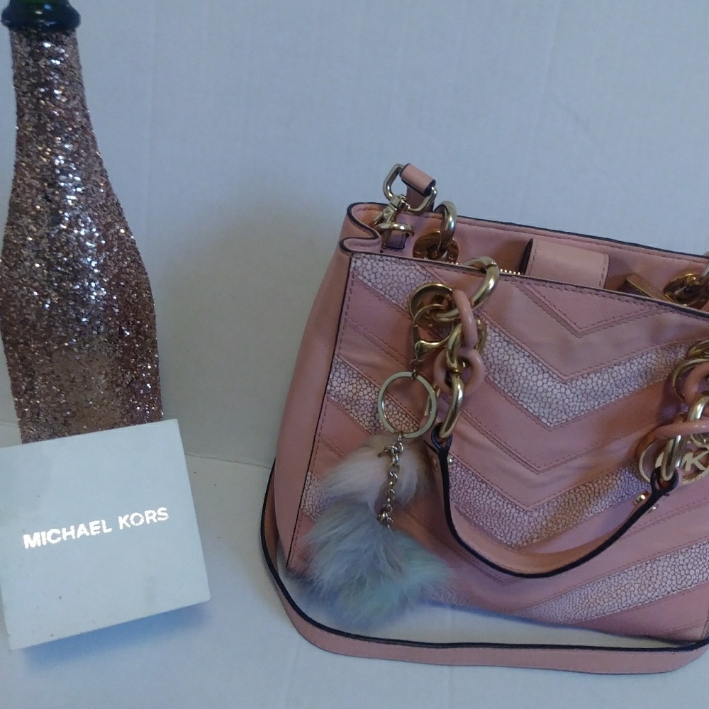 Micheal kors purse