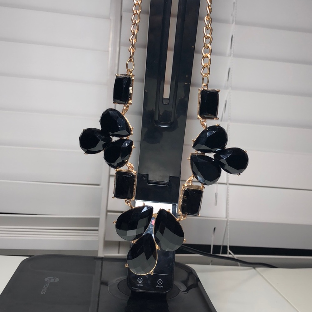Black bubble necklace